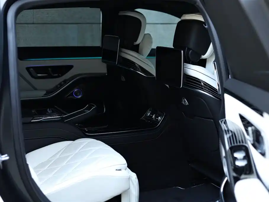 Mercedes-Benz Maybach S-Class 2023 S 580 4MATIC фото 9