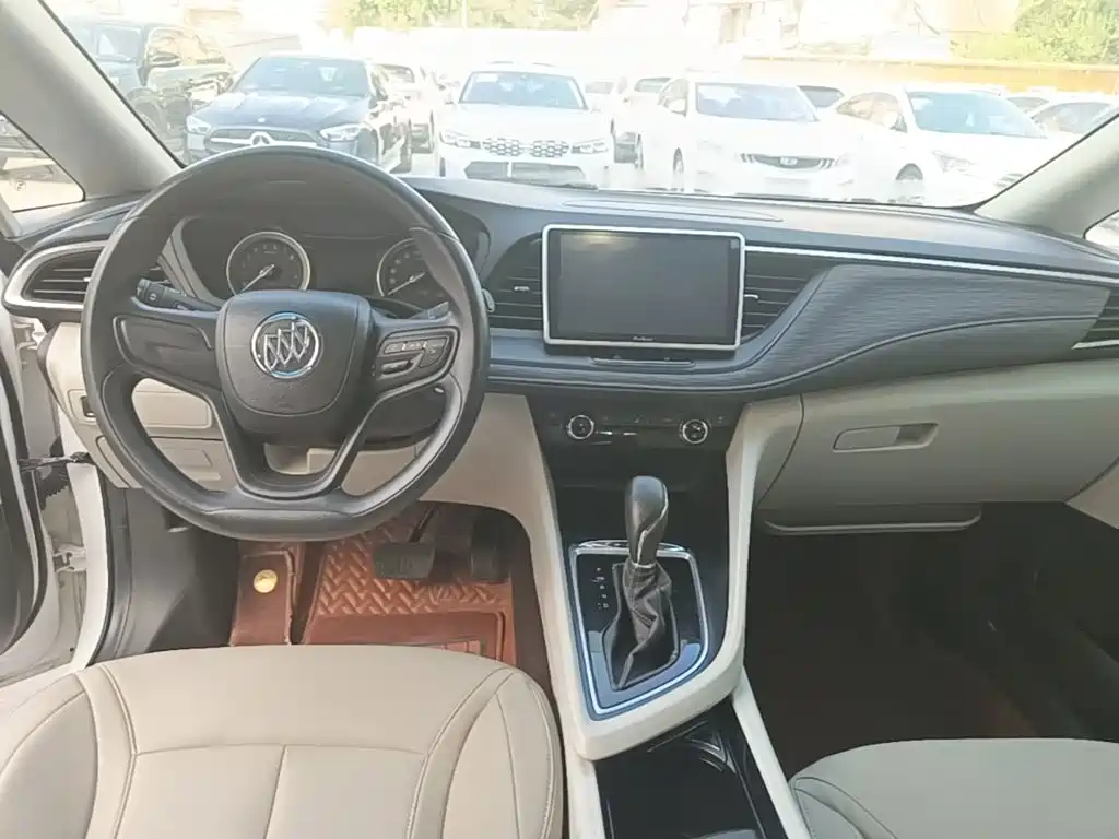 Фото 13 - Buick GL6