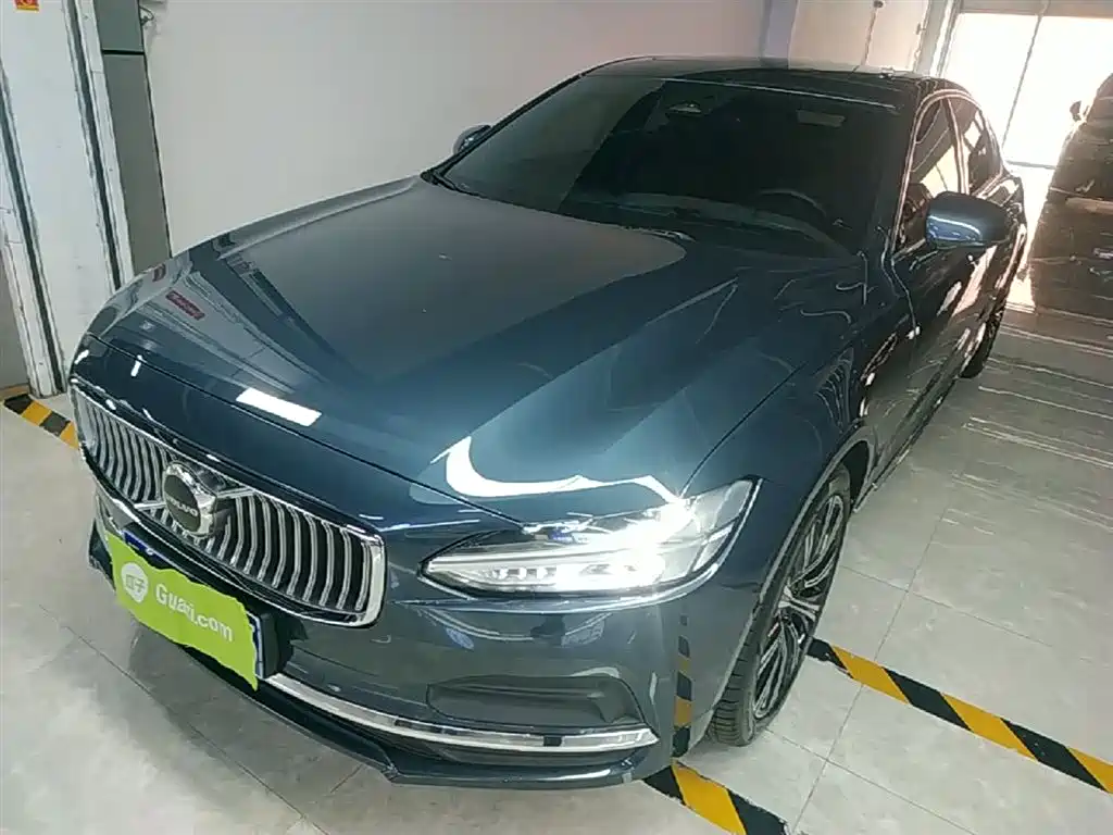Volvo S90 2022 B5 Zhiyuan Luxury Edition