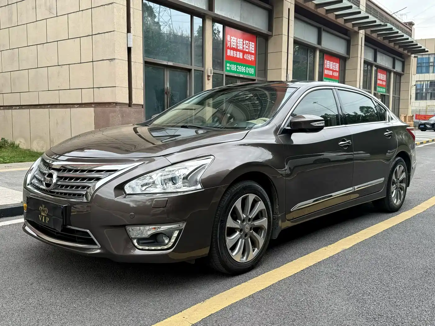 Фото 1 - Nissan Teana