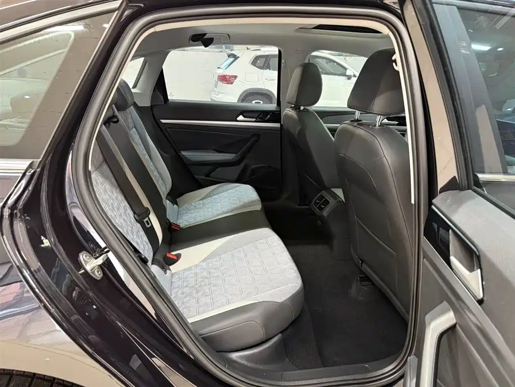 Volkswagen Lavida 2023 280TSI DSG Starlight Comfort Edition фото 22