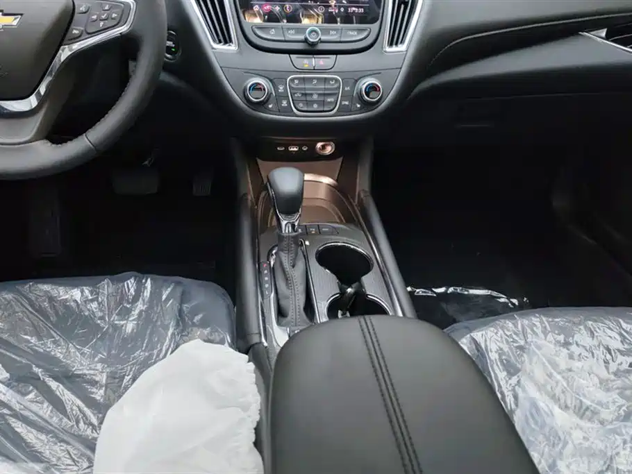 Chevrolet Malibu XL 2023 1.5T RS Edition фото 16