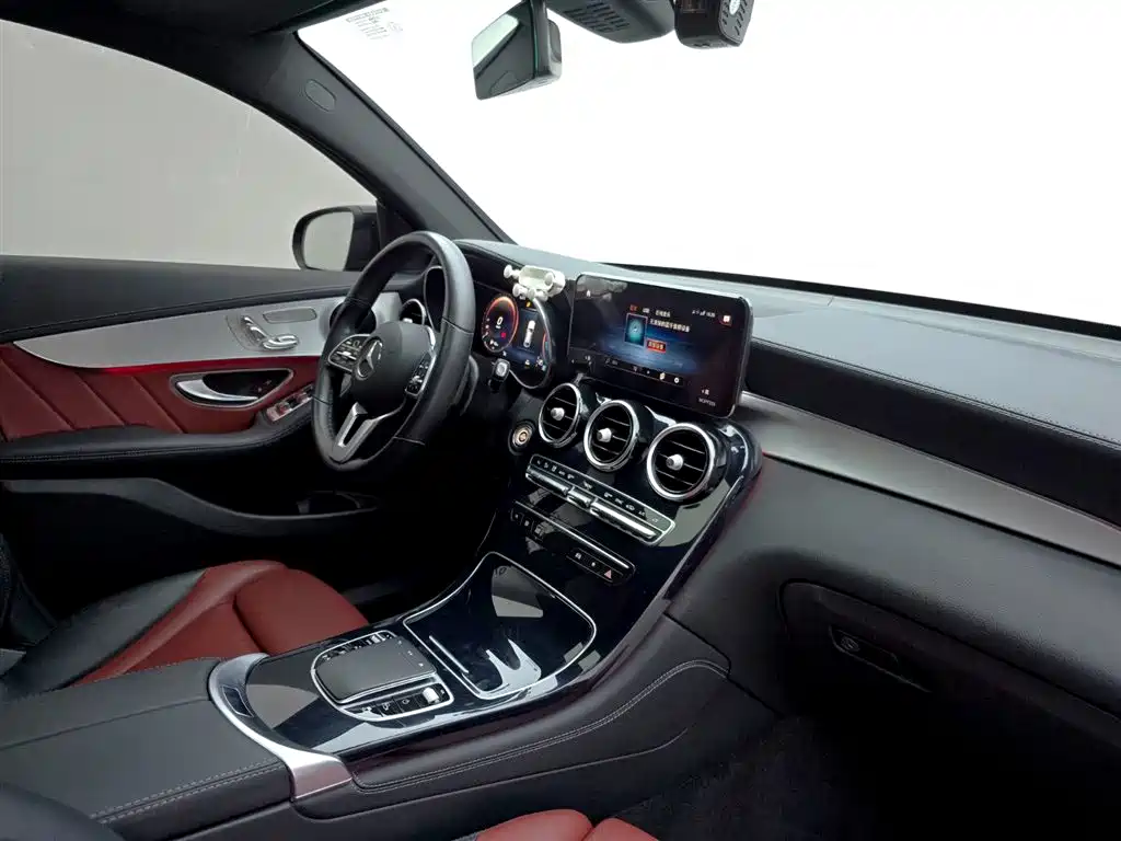 MERCEDES-BENZ GLC COUPE