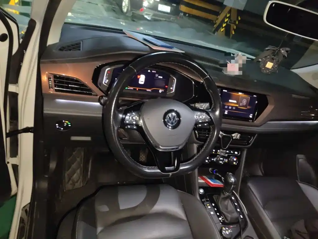 Volkswagen Tharu 2019 2019 Model 330TSI 4WD Flagship Edition China VI