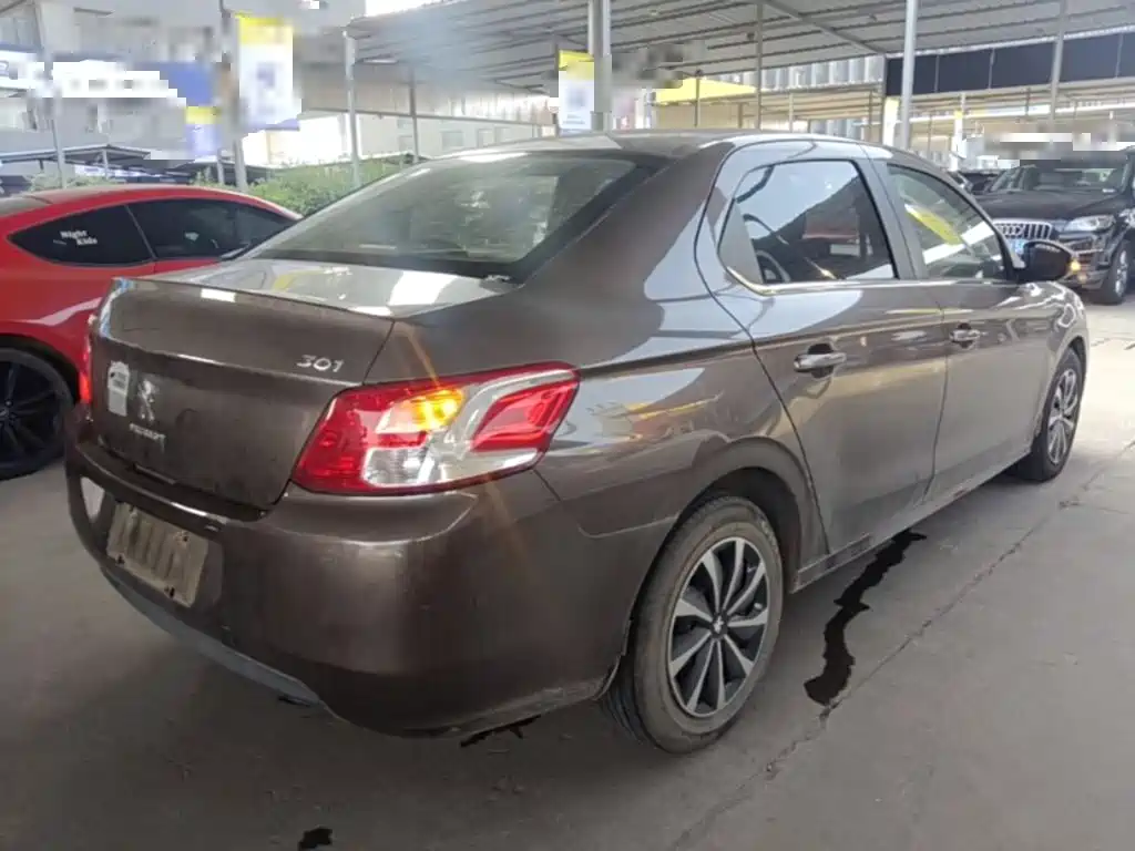 Peugeot 301 2015 2014 1.6L Manual Comfort Edition