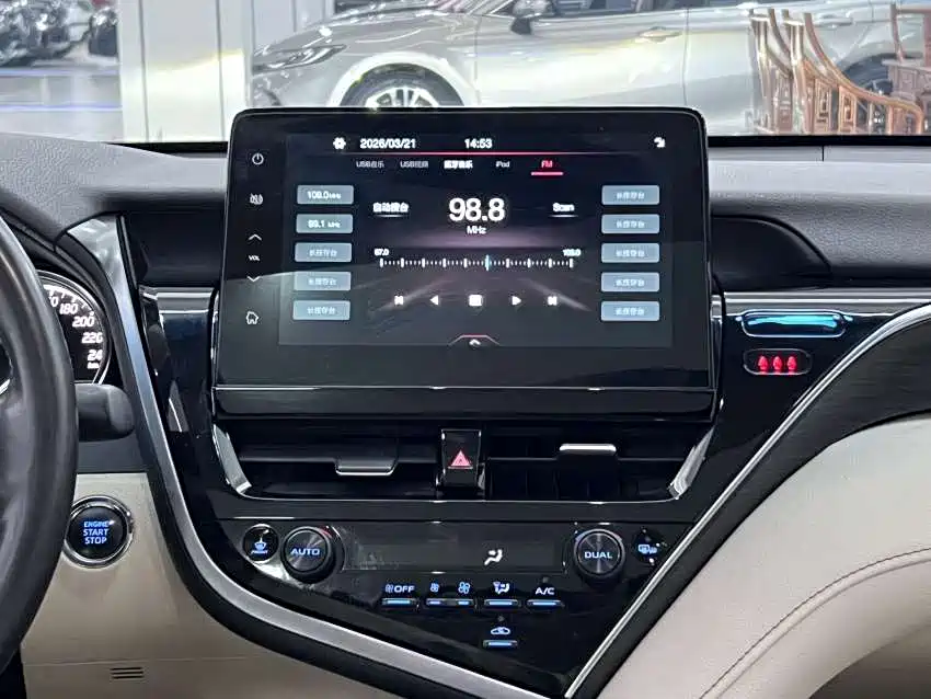 Toyota Camry 2021 2.0G Luxury Edition фото 15