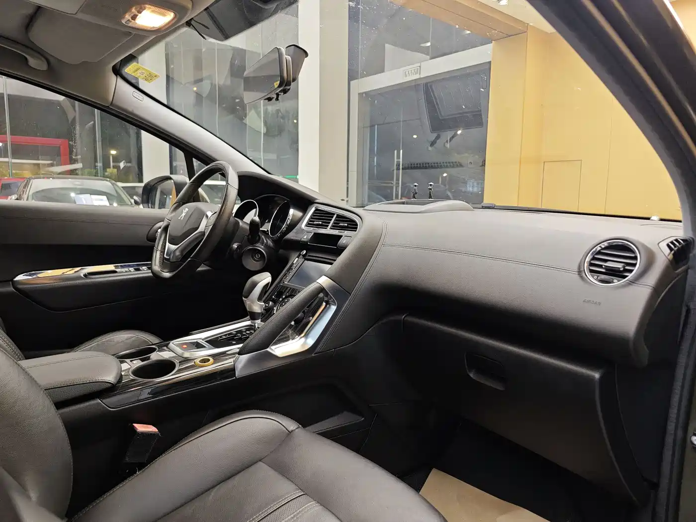 Peugeot 3008 2015 2.0L Automatic Trend Edition фото 32