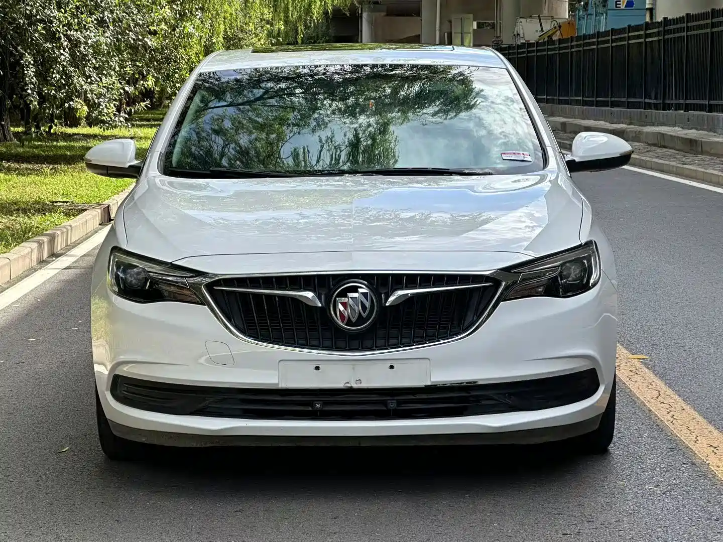 Фото 2 - Buick Excelle