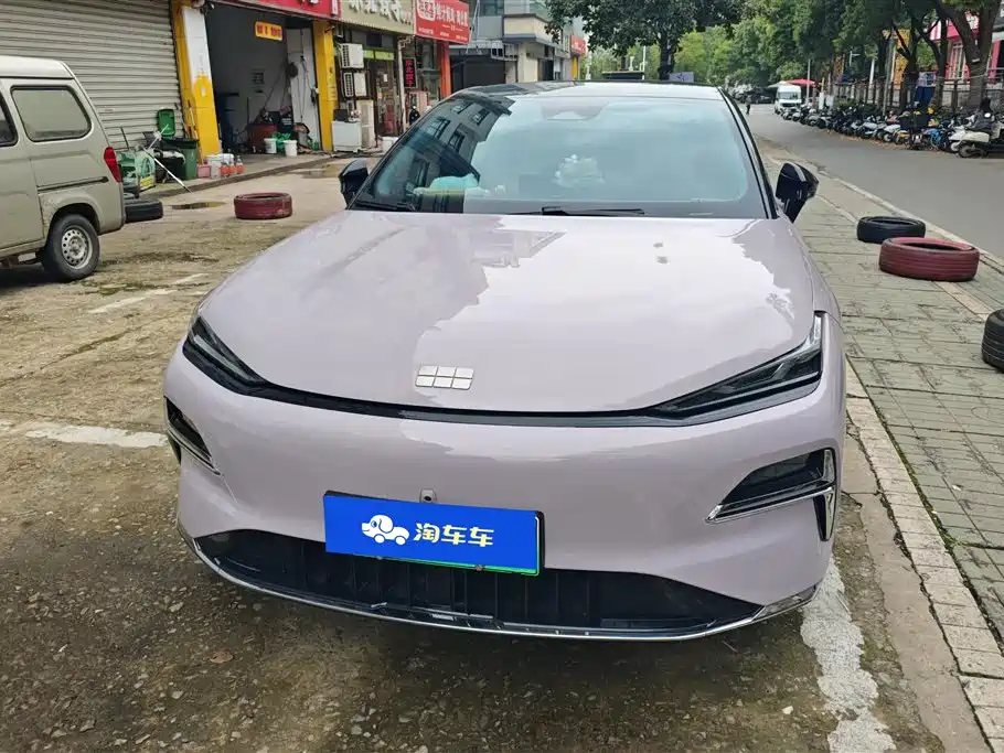 GEELY GALAXY GALAXY SPARKLE 8