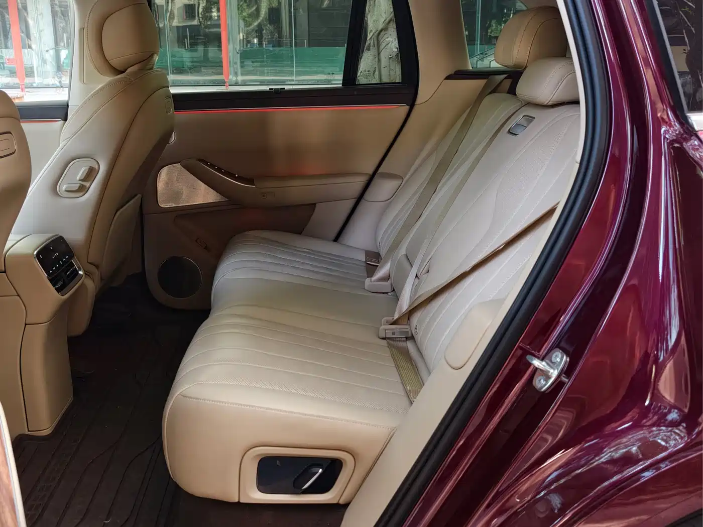 AITO Wenjie AITO M7 2026 Extended Range Max AWD 5-seater фото 26