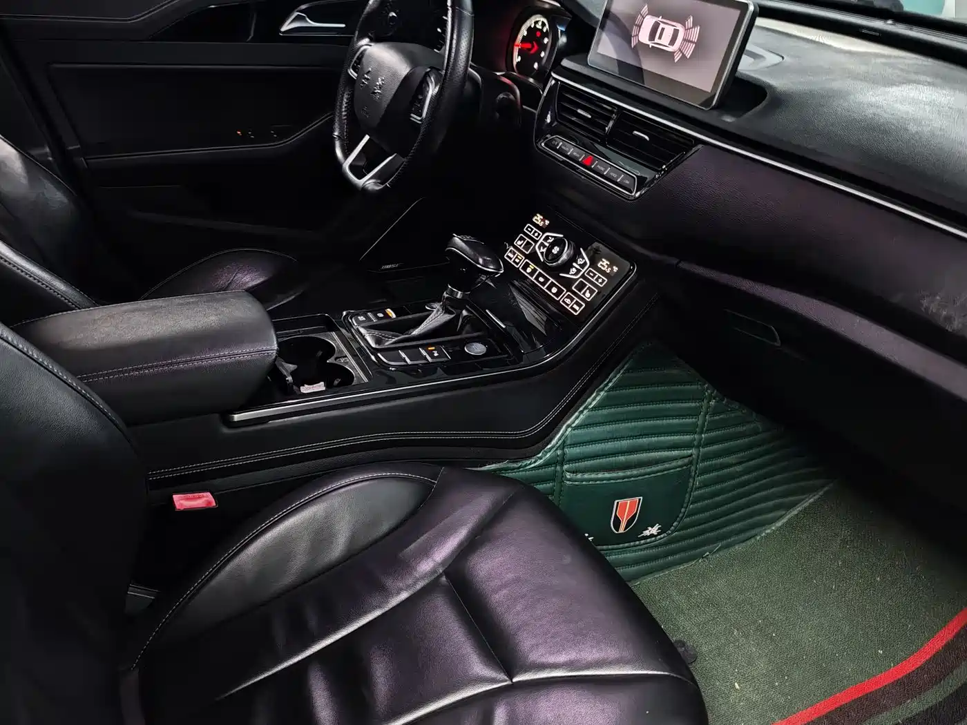 Hongqi H5 2018 30TD Smart Connect Rhythmic Edition фото 21