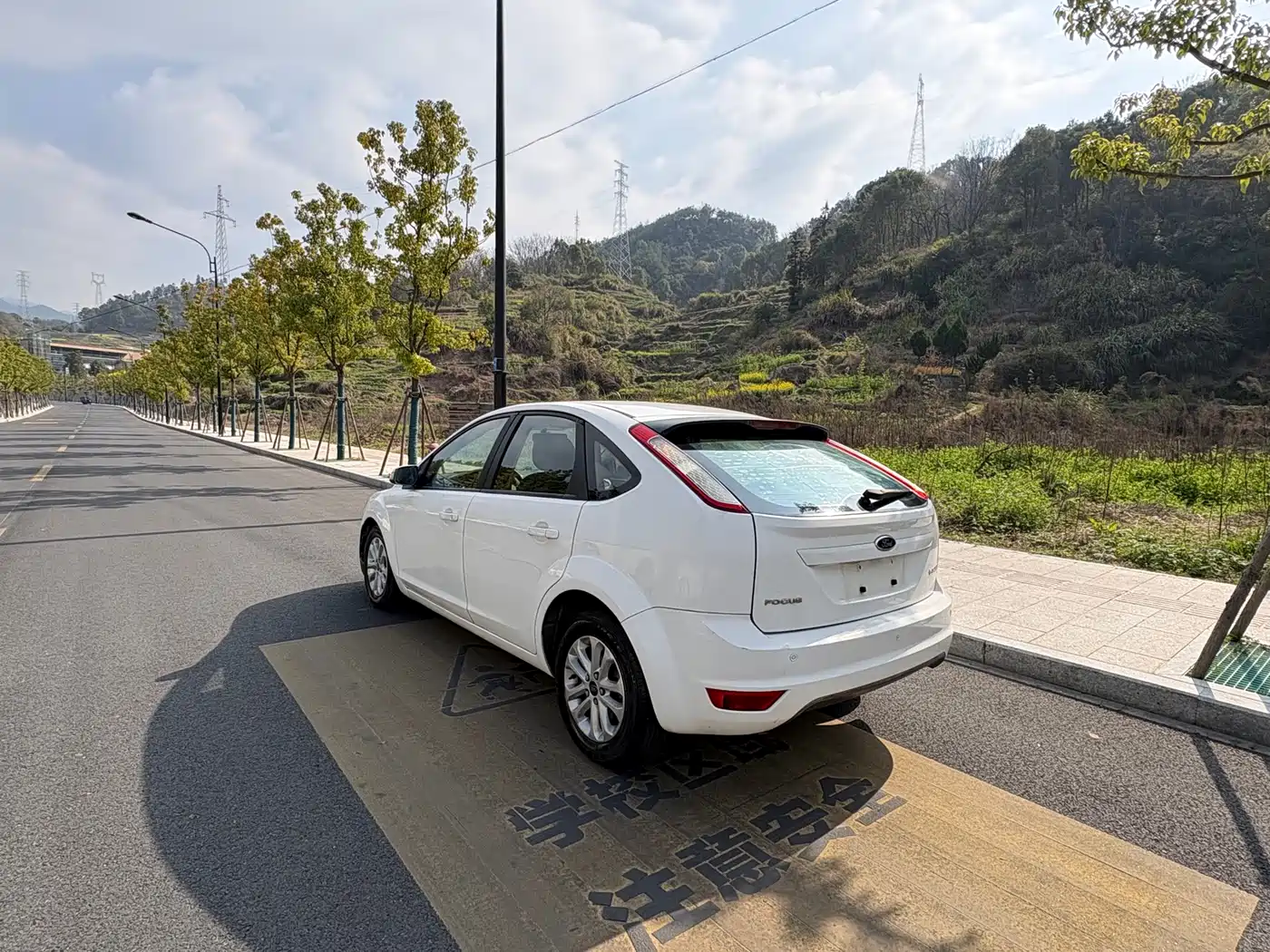 Ford Focus 2012 2012 Hatchback Classic 1.8L Manual Base