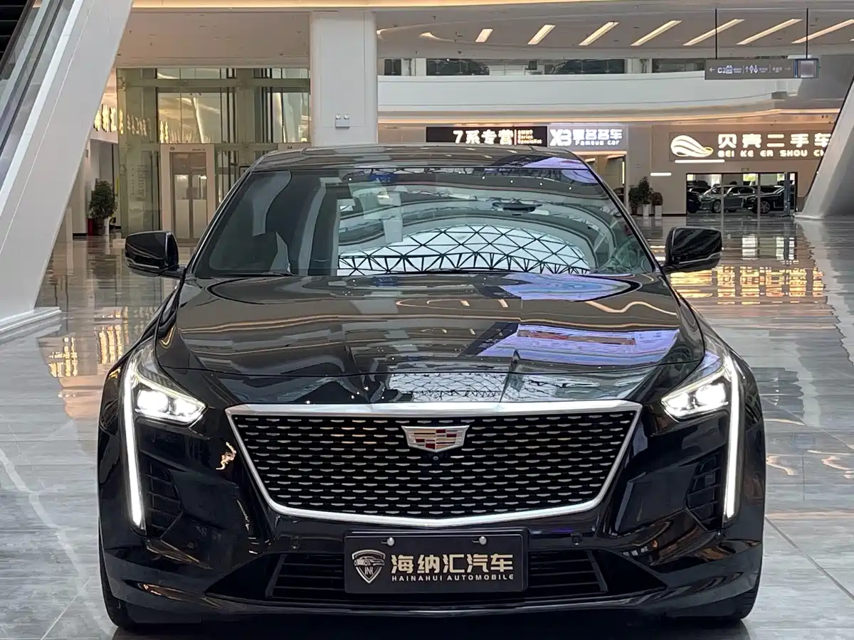Фото 2 - Cadillac CT6