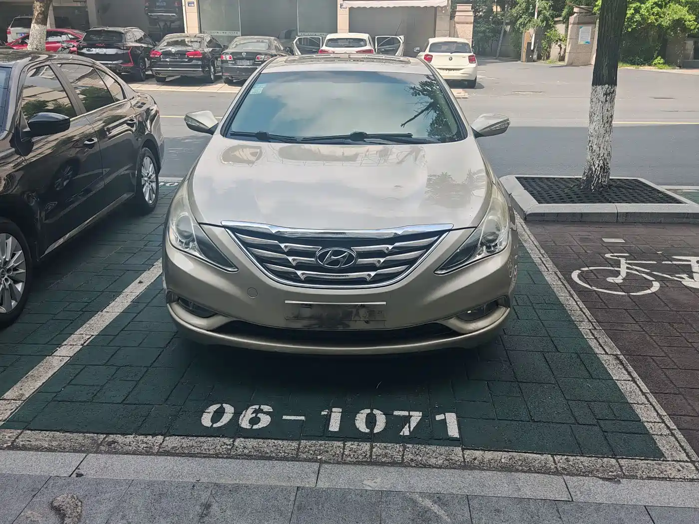 Hyundai Sonata 2011 2.0L Auto Premium Edition