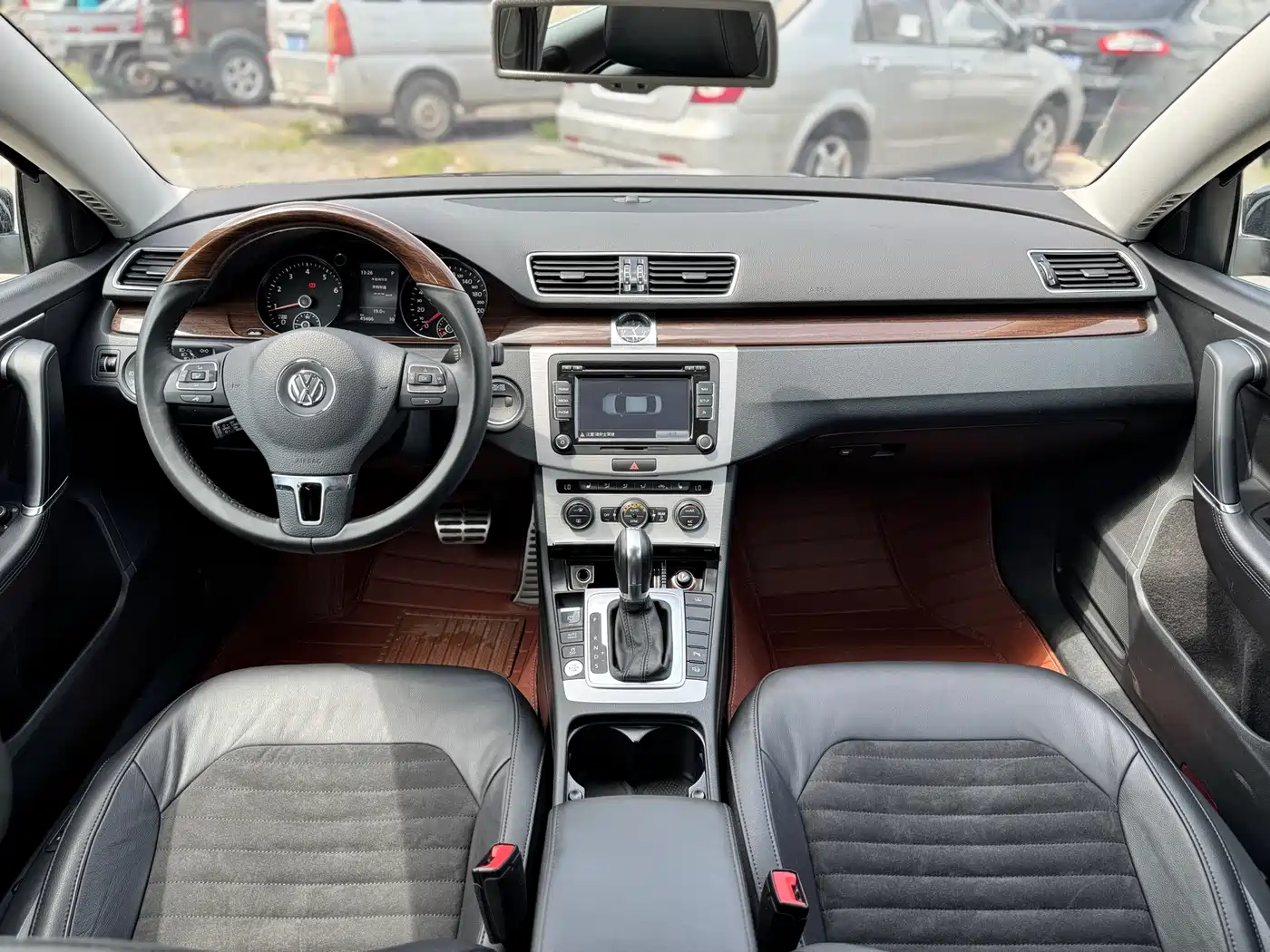 Volkswagen Magotan 2015 Facelift 1.8TSI Premium фото 20