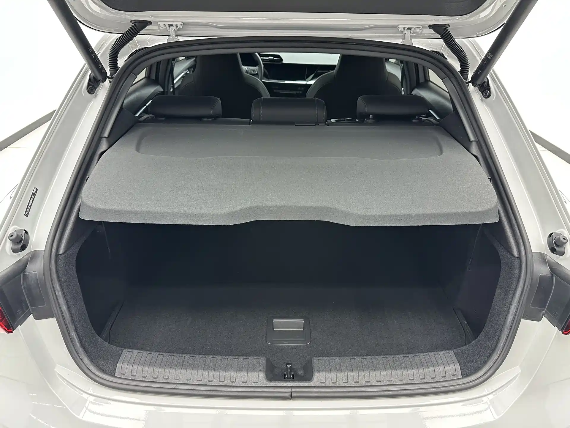 Фото 17 - Audi A3