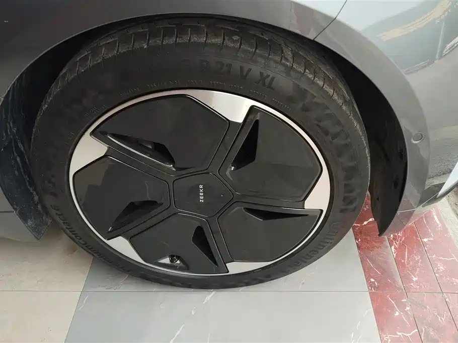 ZEEKR EXTREME KRYPTON 001