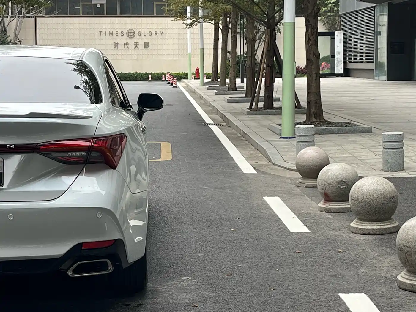 Toyota Avalon 2023 2.5L Luxury Edition фото 8