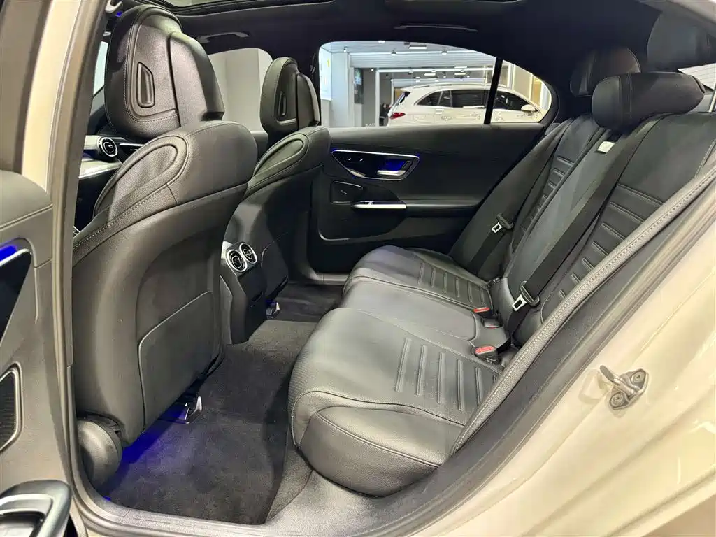 Mercedes-Benz C-Class 2023 Facelift II C 260 L Sport Edition фото 21