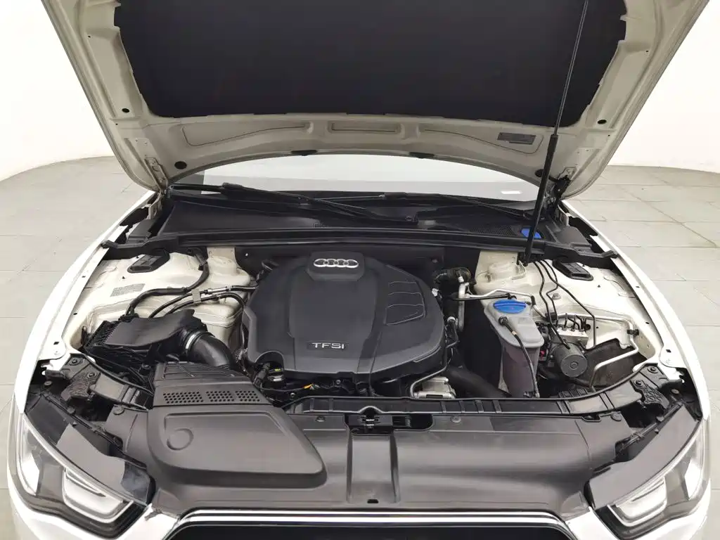 Фото 6 - Audi A5 (Import)