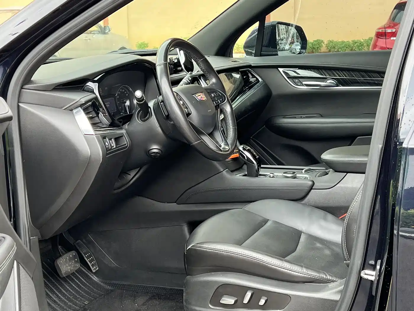 Cadillac XT6 2021 2.0T 6-seater 4WD Luxury фото 6