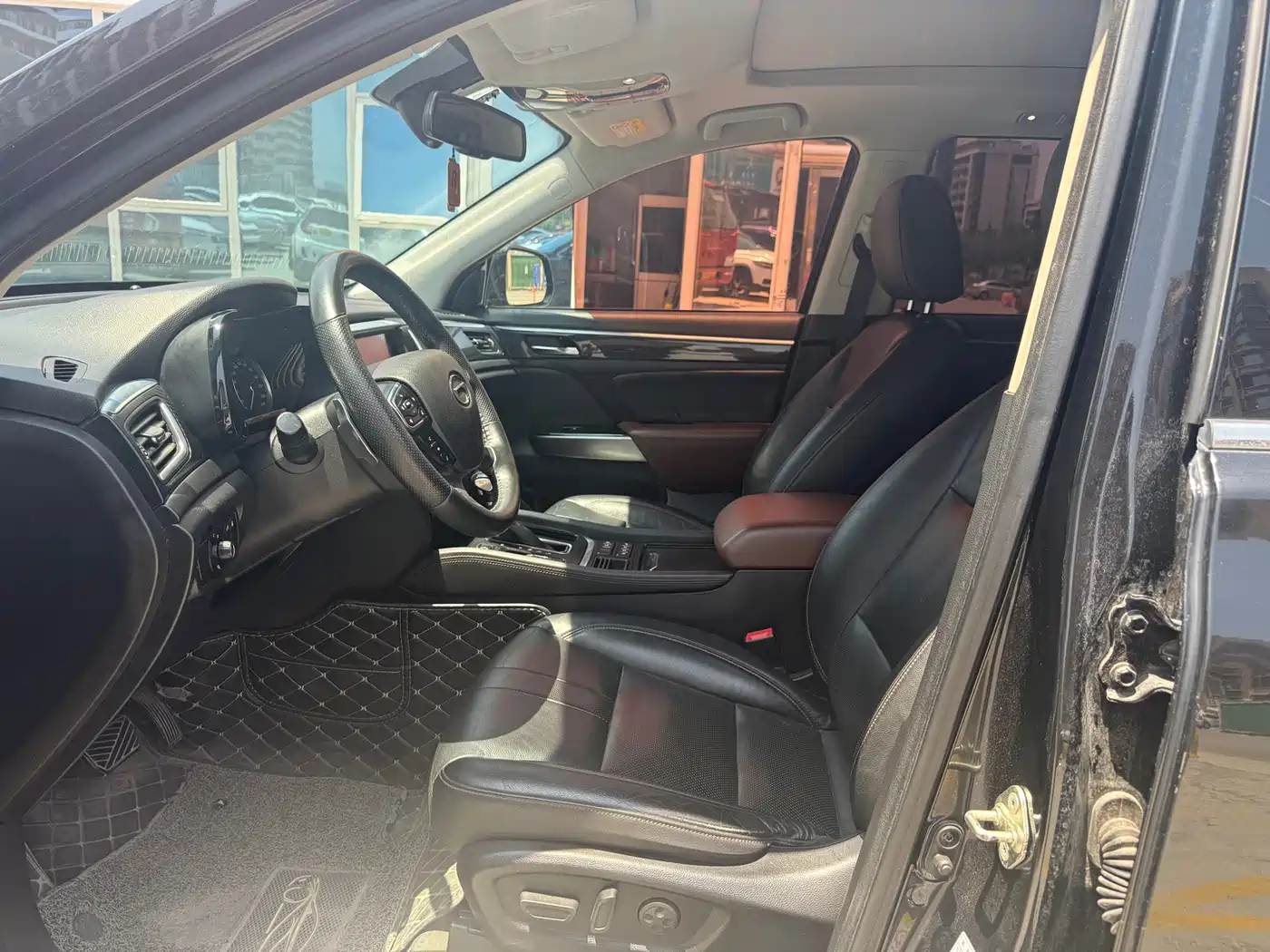 GAC Trumpchi Trumpchi GS7 2018 2017 320T 2WD Luxury Smart Connect