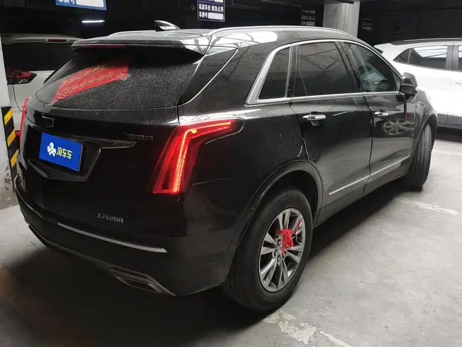 CADILLAC XT5