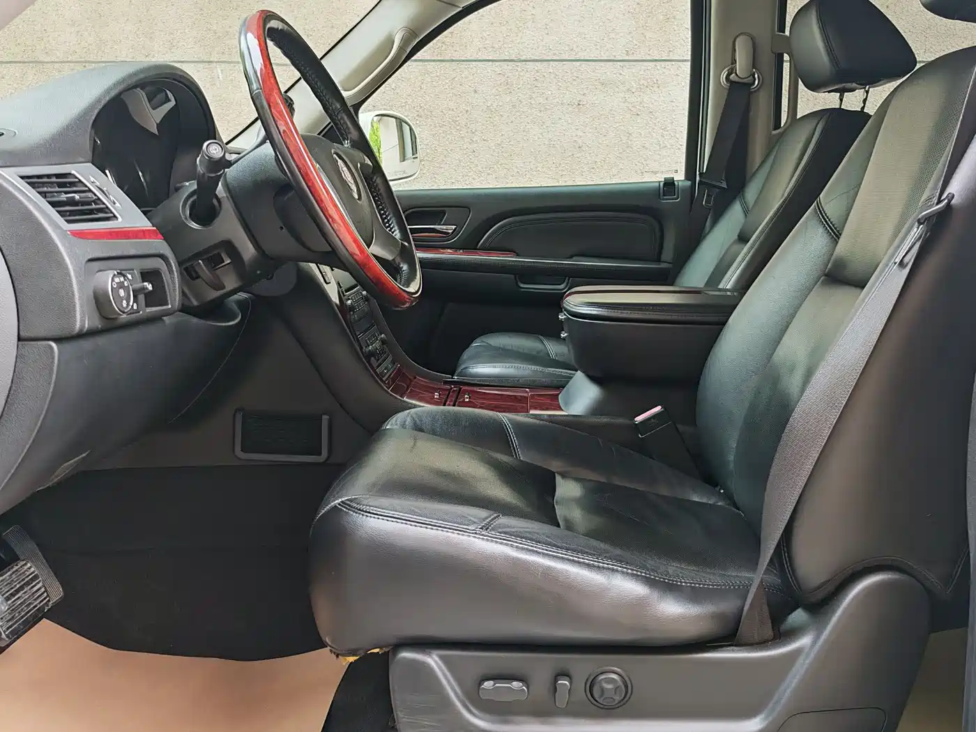 Cadillac Escalade 2007 6.2 AWD фото 9