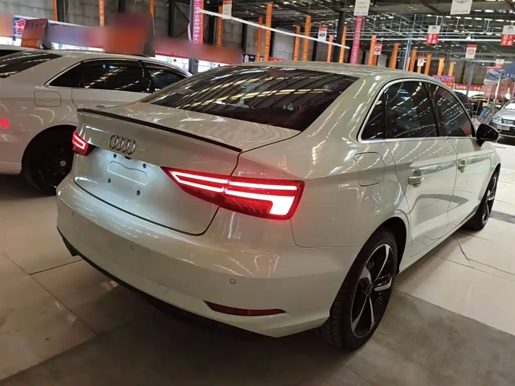 Audi A3 2017 Limousine 35 TFSI Progressive фото 7