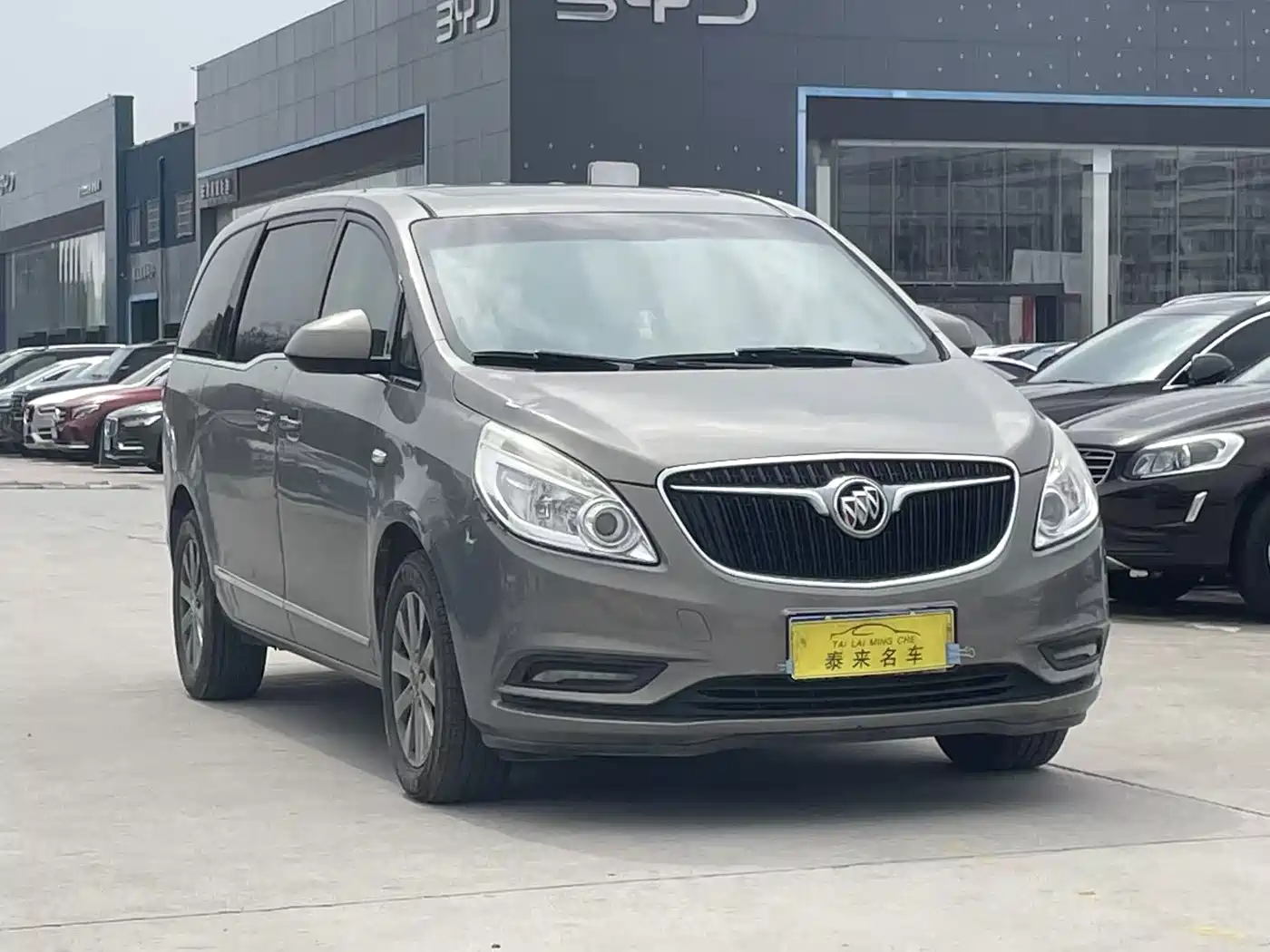 Buick GL8 2018 28T Luxury Model China VI фото 3