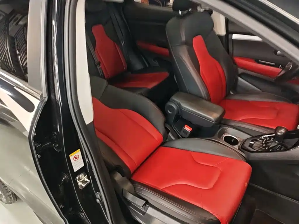 Haval H2s 2018 2018 Red Label 1.5T DCT Smart Elite Type