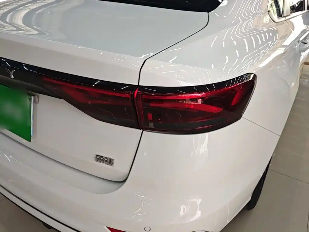 Photo 8 - Geely Emgrand