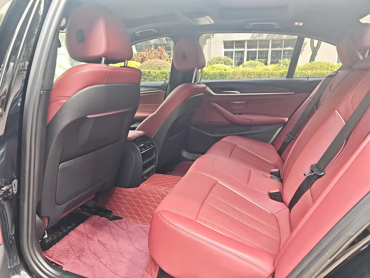 Фото 9 - BMW 5 Series