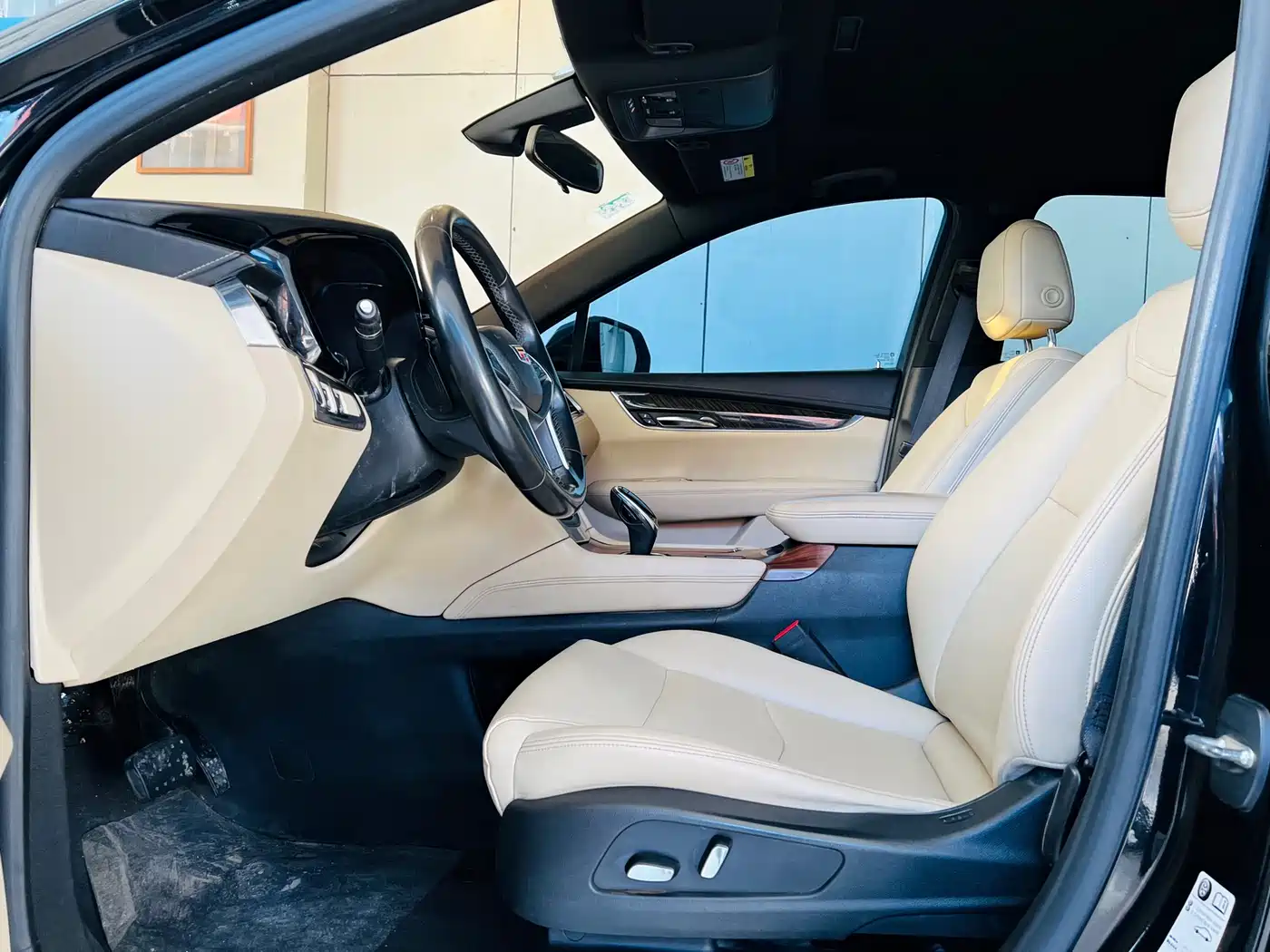 Cadillac XT5 2016 25T Technology Model фото 9
