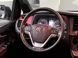 Photo 19 - Toyota Sienna