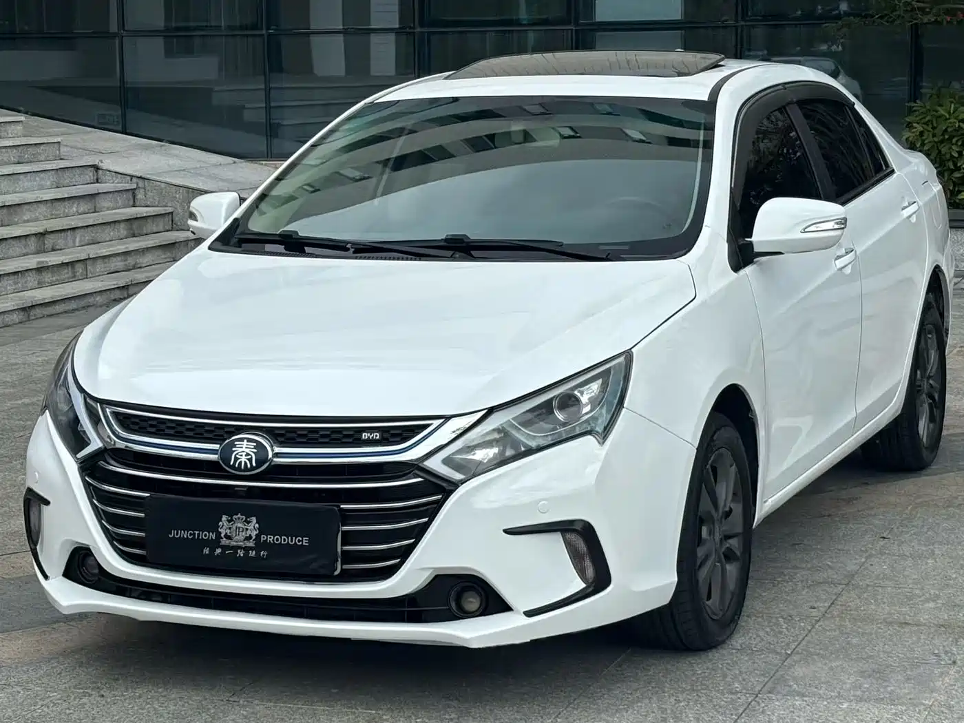 BYD Qin New Energy 2018 2017 1.5T Premium Model