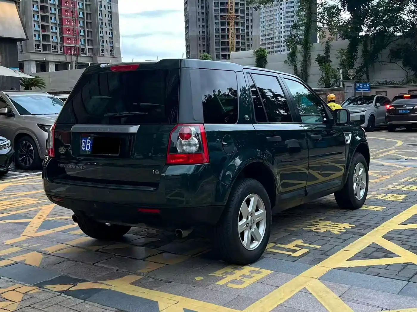 Фото 9 - Land Rover Freelander 2