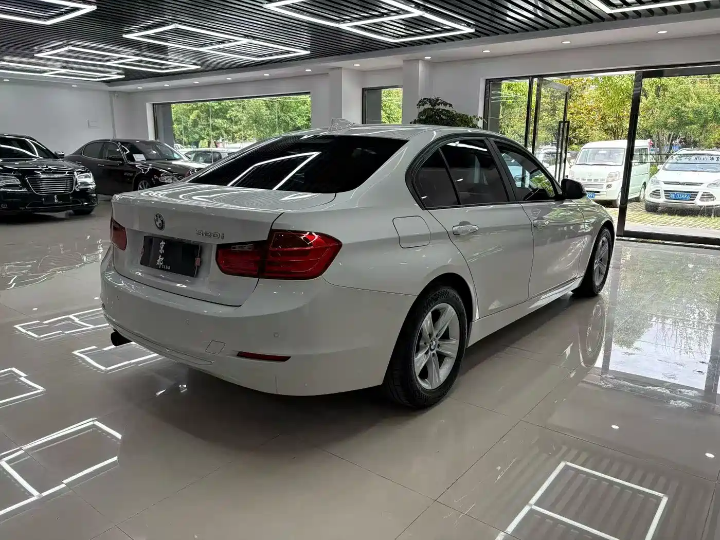 BMW 3 Series 2013 320i Fashion фото 6