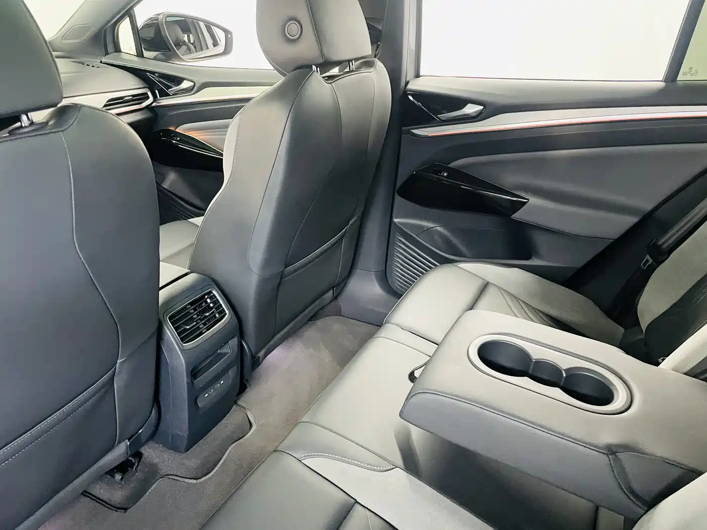 VOLKSWAGEN ID.4 CROZZ