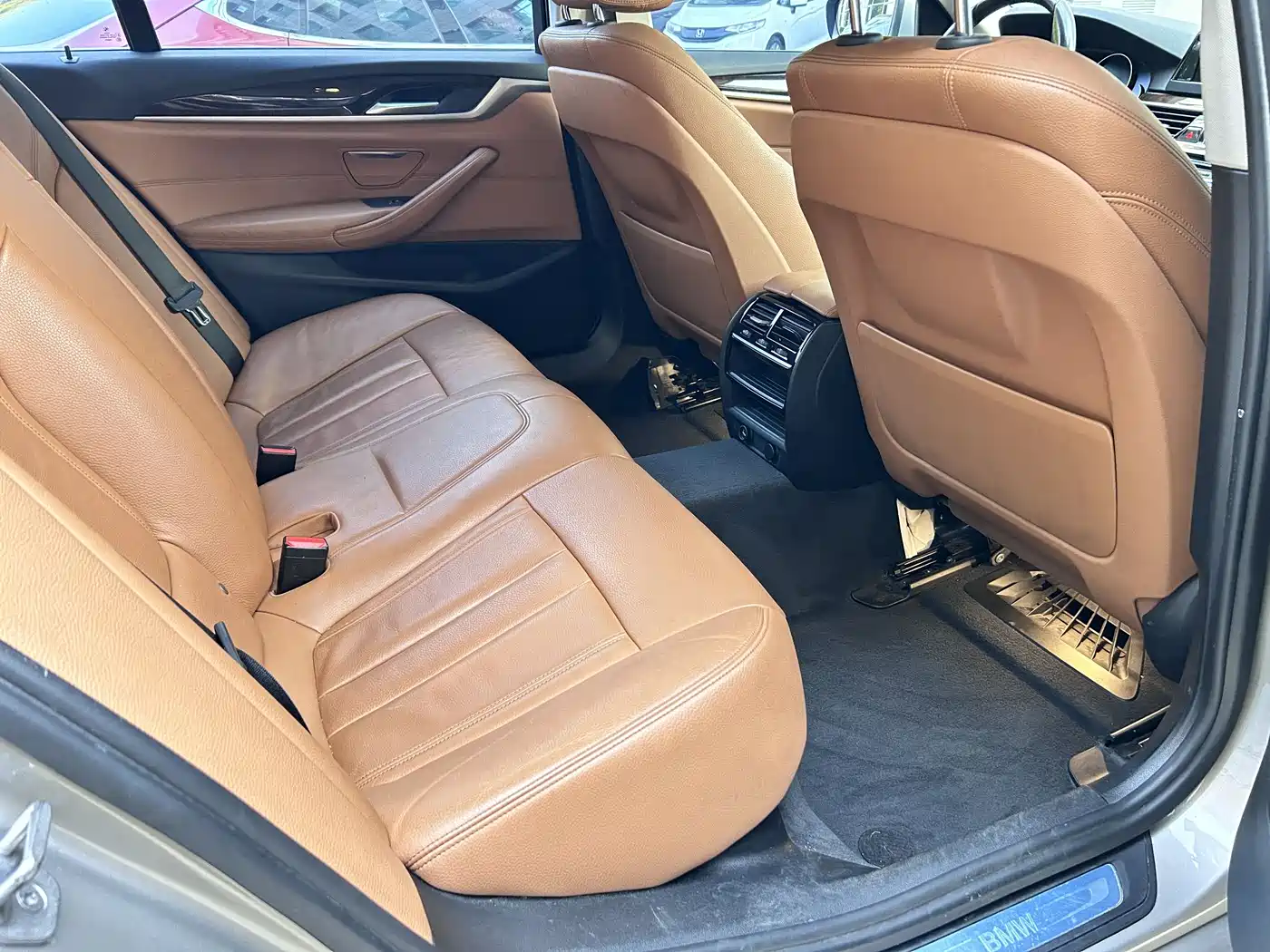 BMW 5 Series 2018 528Li Launch Special Edition фото 9