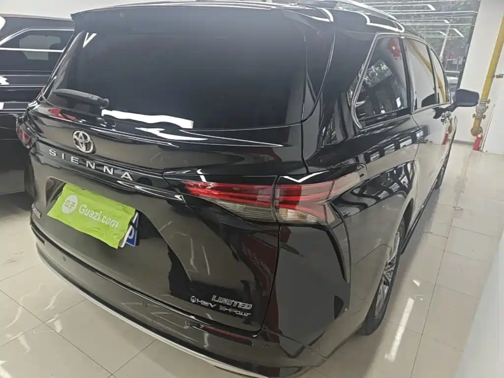 Toyota Sienna 2026 2026 2.5L Hybrid AWD Premium Edition