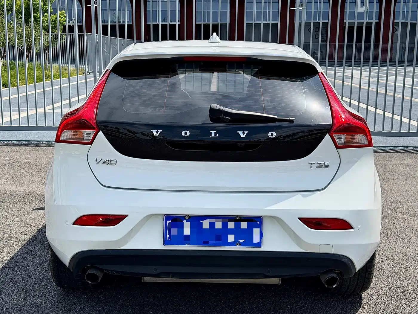 Volvo V40 2017 2017 T3 R-Design