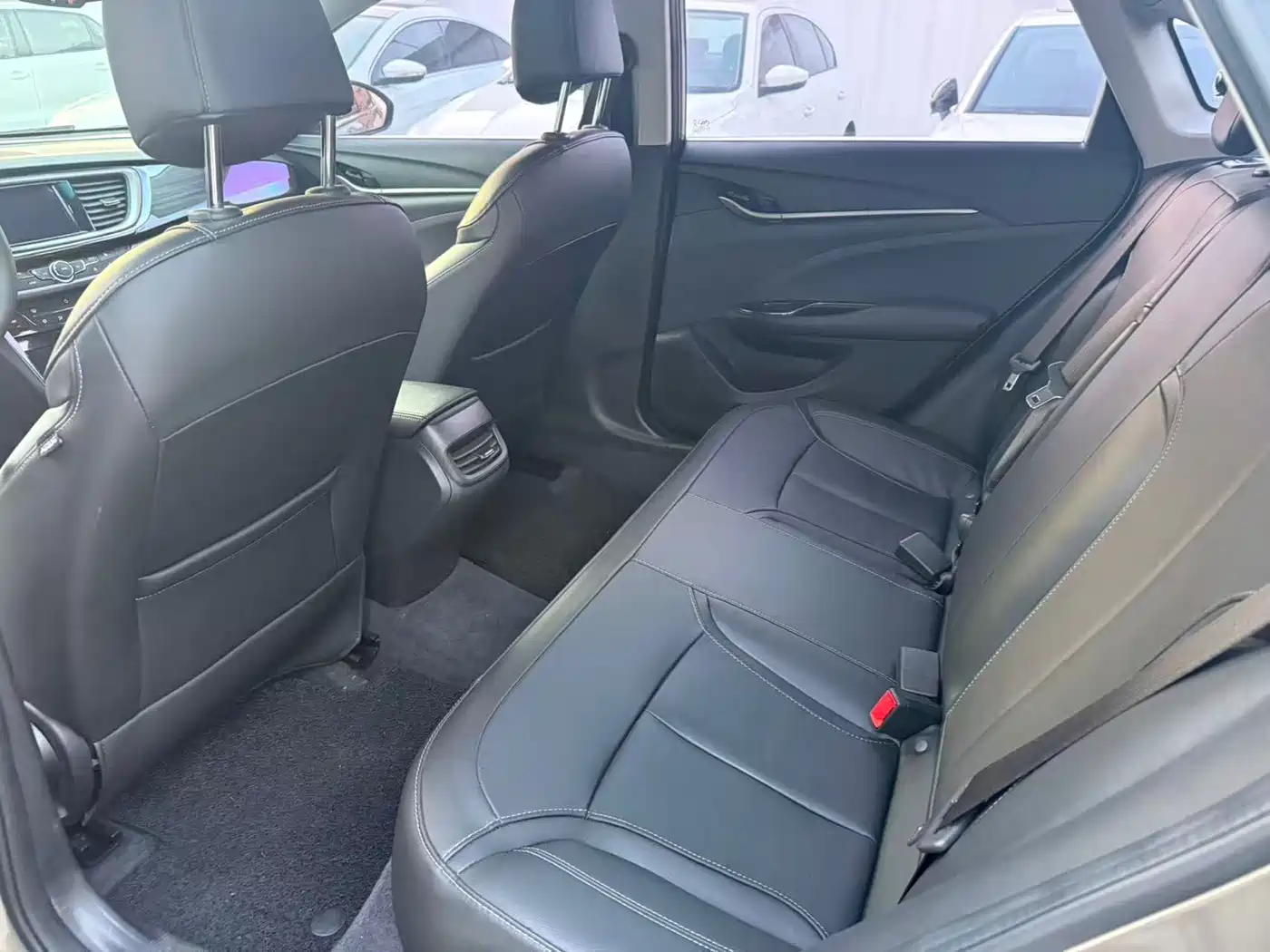 Buick Excelle 2019 18T Auto Connected Elite China VI фото 4