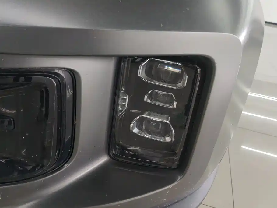 Фото 5 - Geely ICON