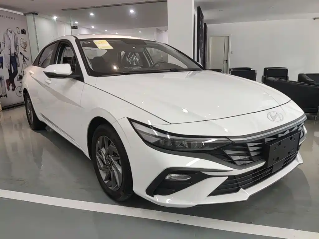 Hyundai Elantra 2026 2023 1.5L CVT GLS Premium