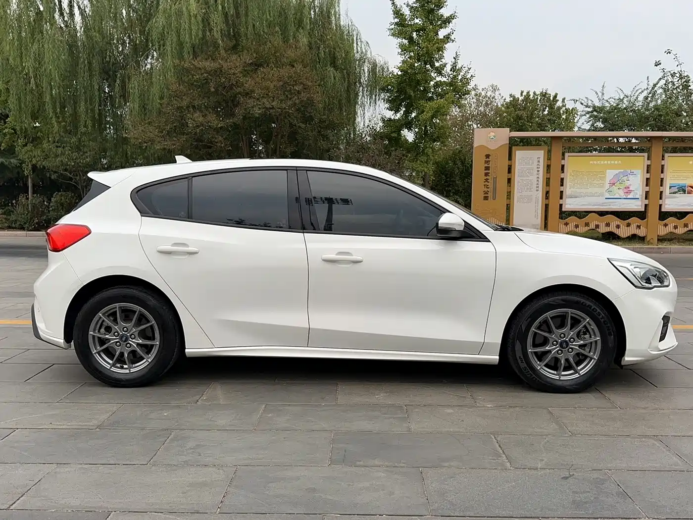 Ford Focus 2020 2020 Hatchback EcoBoost 180 Auto Trend Edition