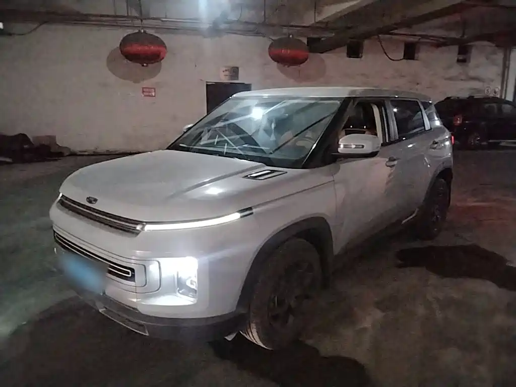 Фото 2 - Geely ICON