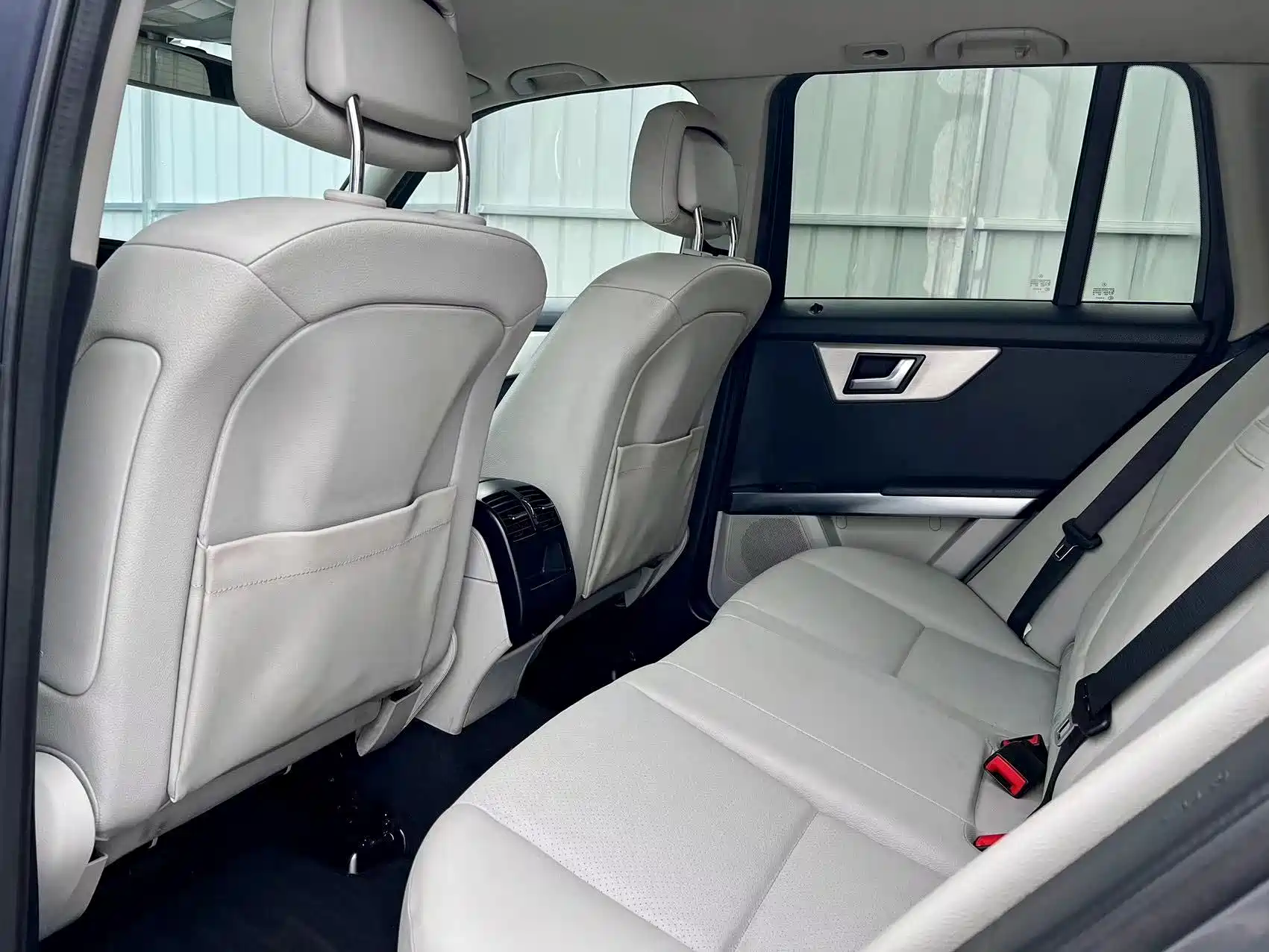 Photo 10 - Mercedes-Benz GLK-Class