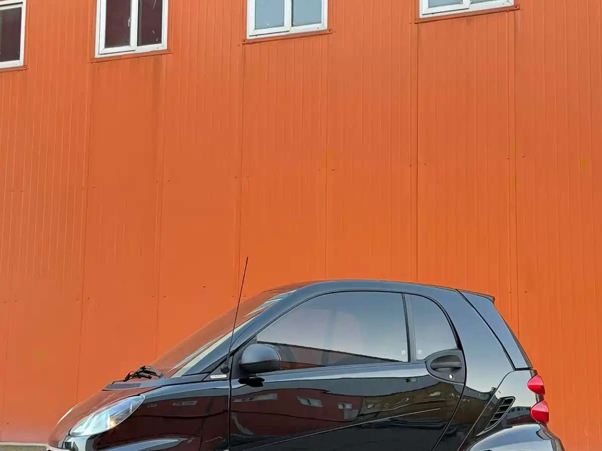 Photo 2 - smart fortwo