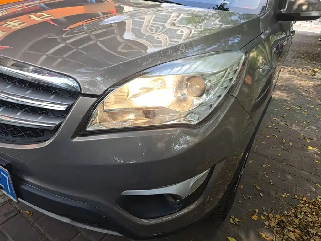 Фото 24 - Changan CS35